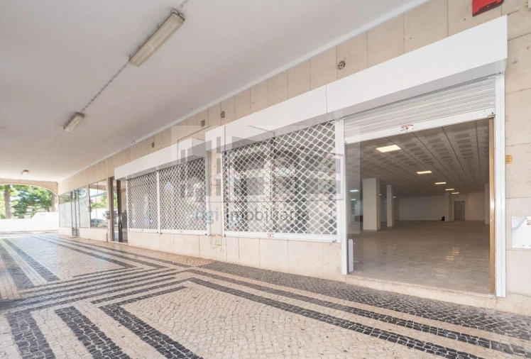 Loja para Venda em Alverca do Ribatejo e Sobralinho Foto 14