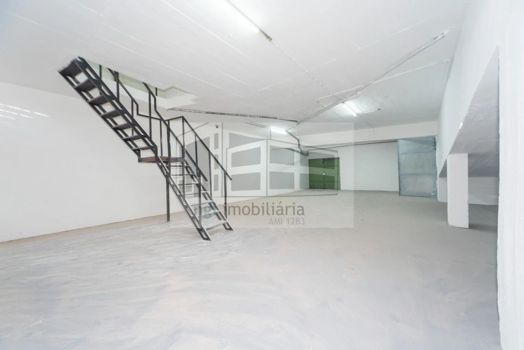 Loja para Venda em Alverca do Ribatejo e Sobralinho Foto 12