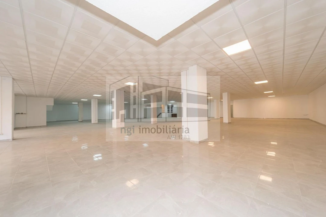 Loja para Venda em Alverca do Ribatejo e Sobralinho Foto 3