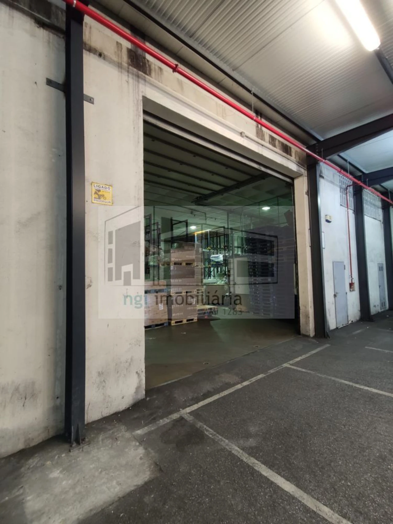 Loja para Venda em Pontinha e Famões Foto 3