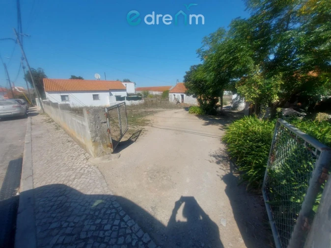 Terreno para Venda em Quinta do Anjo Foto 1