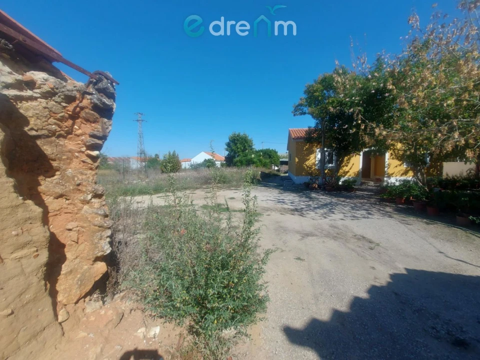 Terreno para Venda em Quinta do Anjo Foto 6