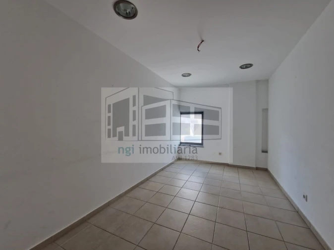 Loja para Venda em Odivelas Foto 3