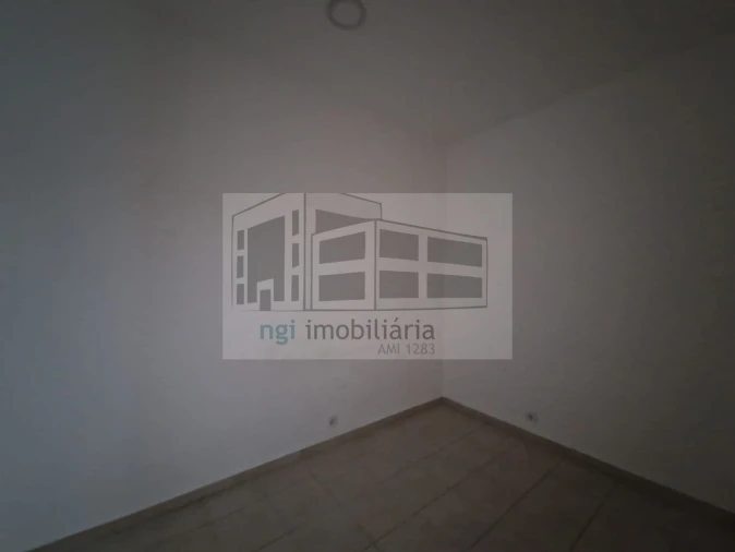 Loja para Venda em Odivelas Foto 13