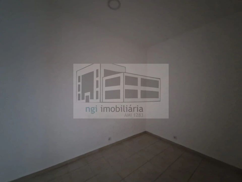 Loja para Venda em Odivelas Foto 13