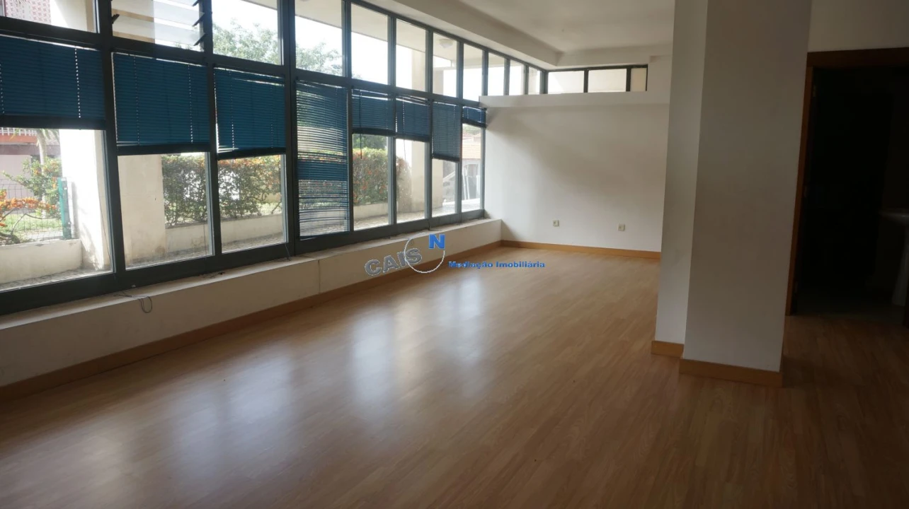 Loja para Venda em Valongo Foto 1