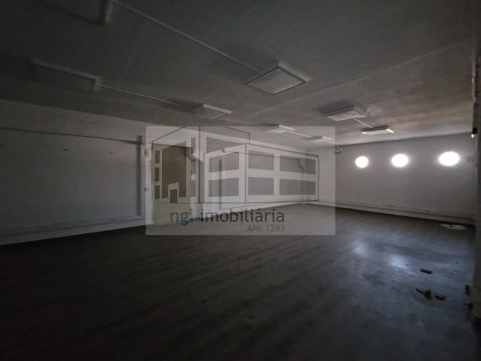 Loja para Venda em Alhos Vedros Foto 14