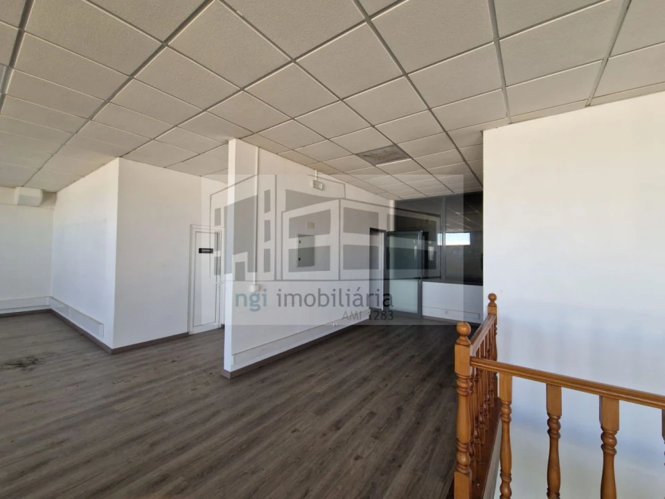 Loja para Venda em Alhos Vedros Foto 15