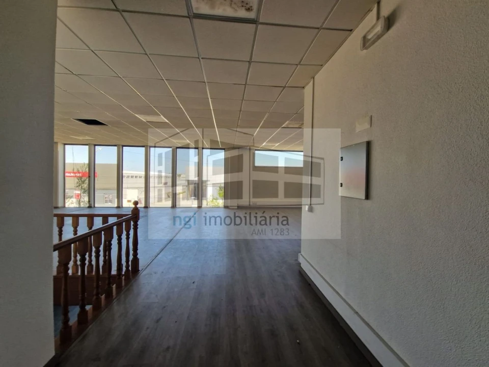 Loja para Venda em Alhos Vedros Foto 18