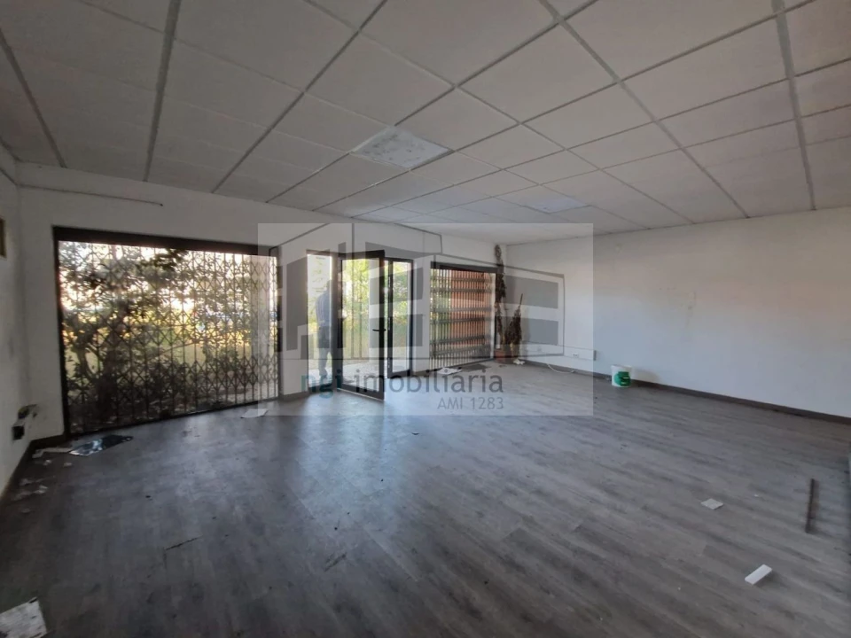 Loja para Venda em Alhos Vedros Foto 12