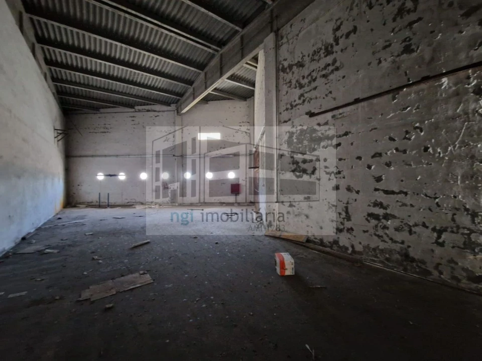 Loja para Venda em Alhos Vedros Foto 1