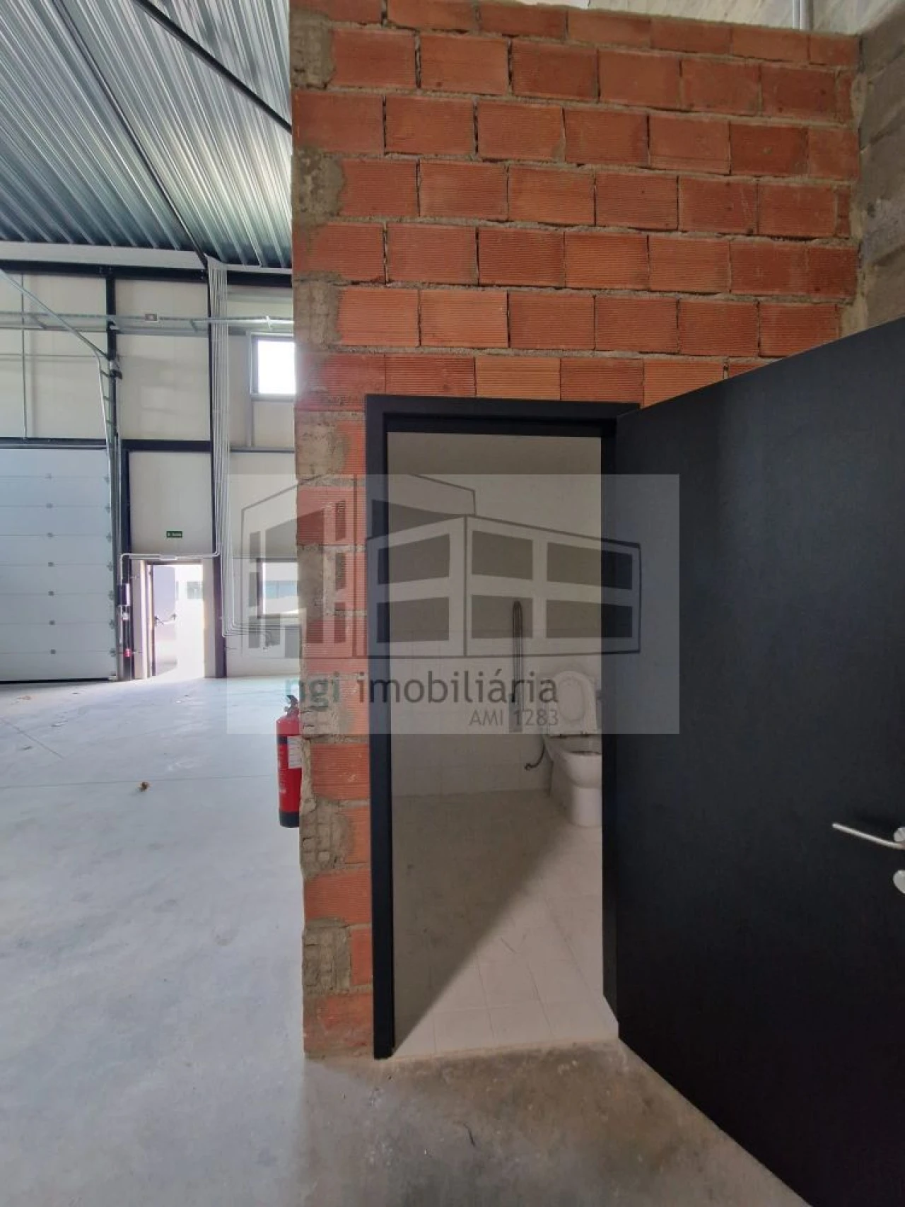 Loja para Arrendamento em Alverca do Ribatejo e Sobralinho Foto 7