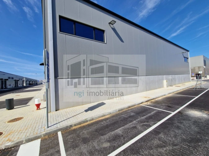 Loja para Arrendamento em Alverca do Ribatejo e Sobralinho Foto 12