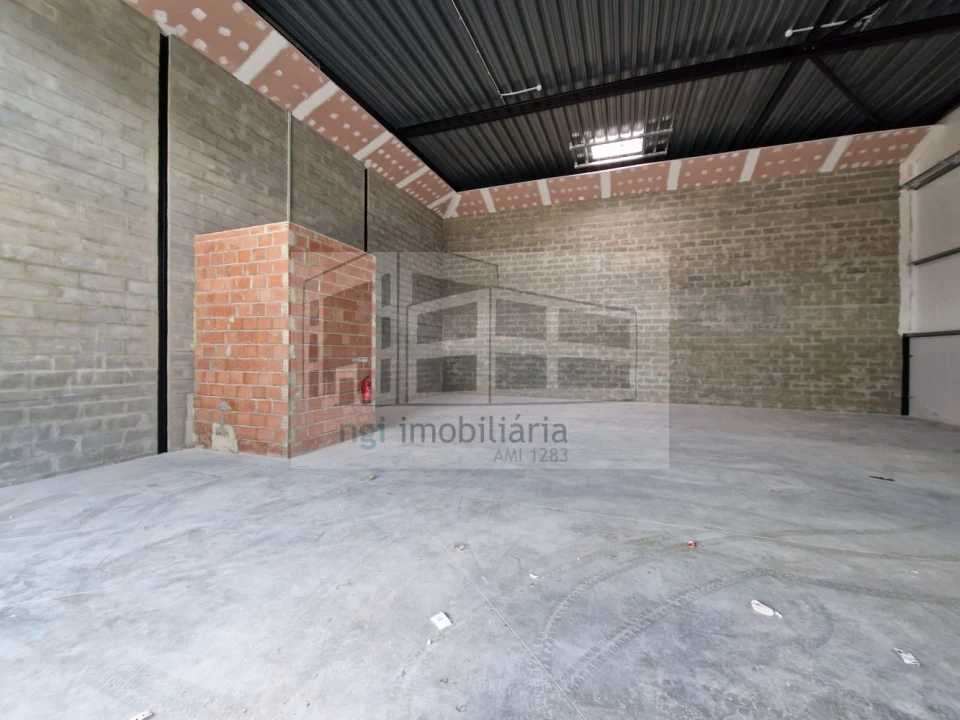 Loja para Arrendamento em Alverca do Ribatejo e Sobralinho Foto 16