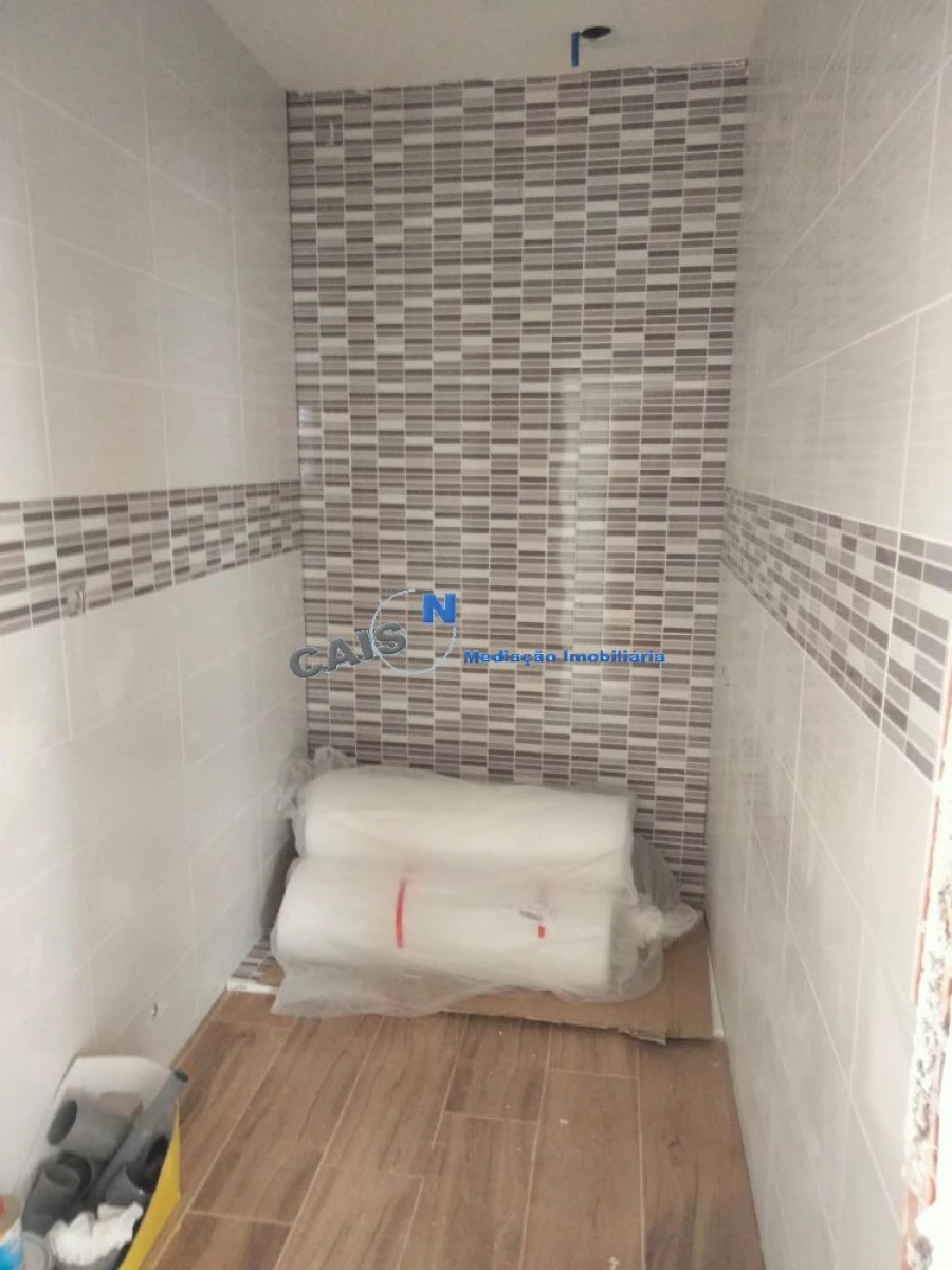 Apartamento T3 para Venda em Peso da Régua e Godim Foto 19