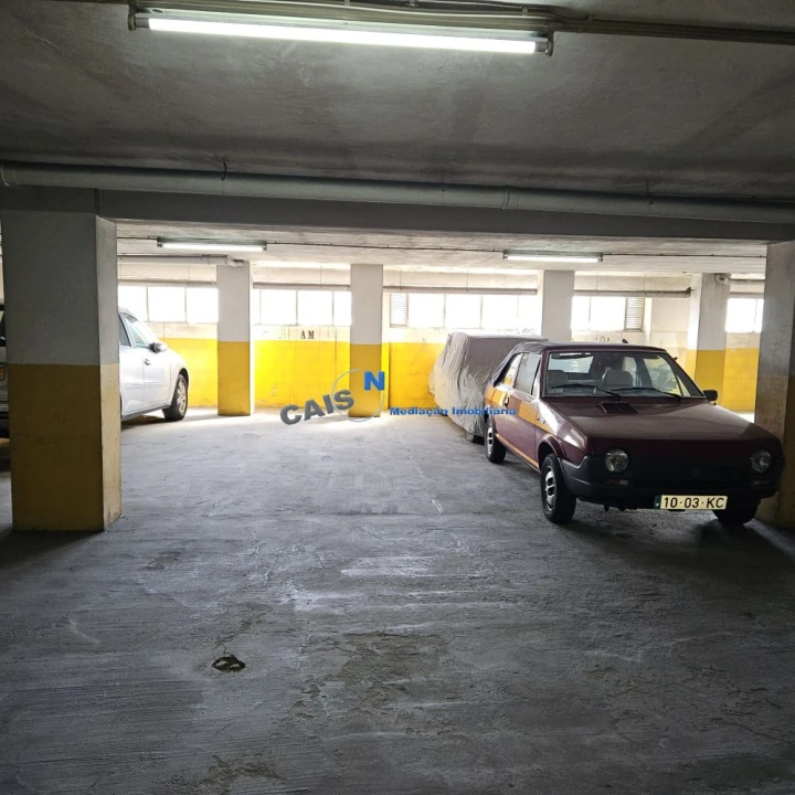 Garagem para Venda em Valongo Foto 4