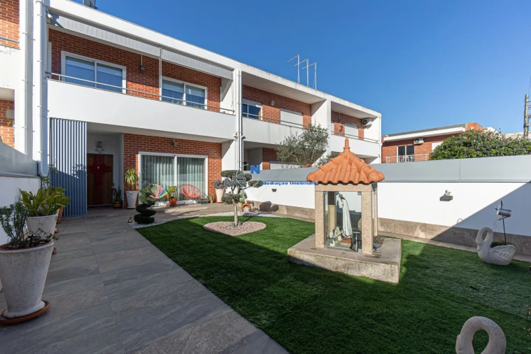 Moradia T3 para Venda em Galegos Foto 11