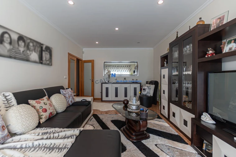 Moradia T3 para Venda em Galegos Foto 8