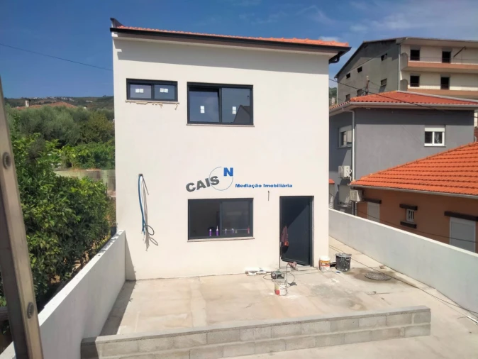 Apartamento T2 para Venda em Peso da Régua e Godim Foto 2