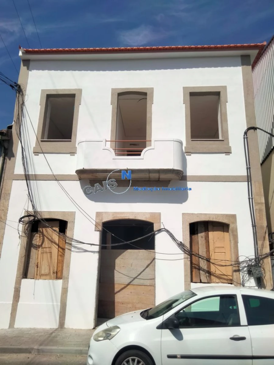 Apartamento T3 para Venda em Peso da Régua e Godim Foto 1