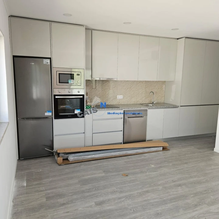 Apartamento T3 para Venda em Peso da Régua e Godim Foto 2