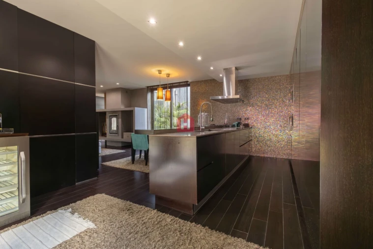 Moradia T4 para Venda em Nespereira e Casais Foto 13