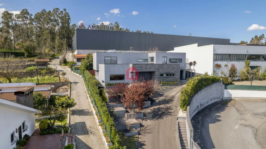 Moradia T4 para Venda em Nespereira e Casais Foto 2