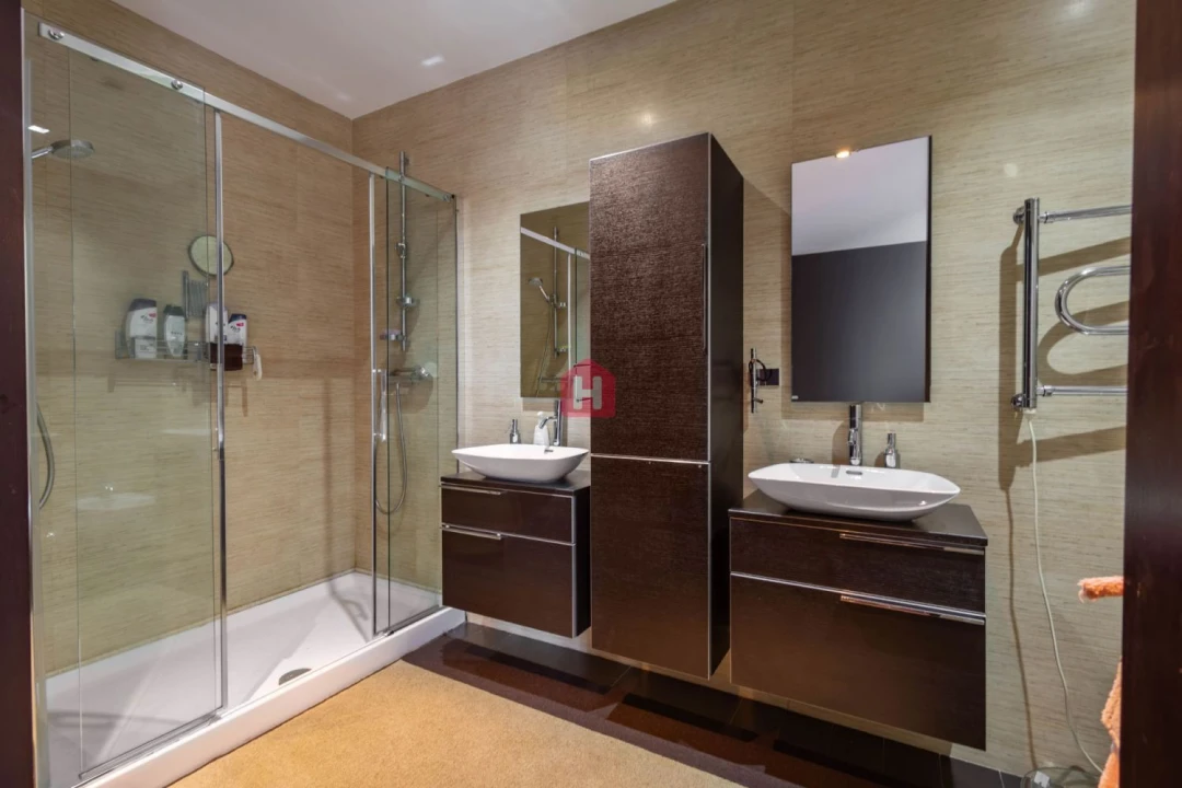 Moradia T4 para Venda em Nespereira e Casais Foto 36