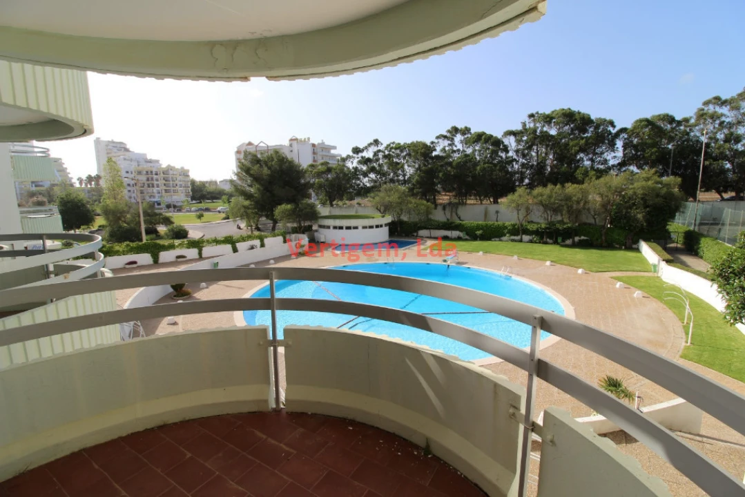 Apartamento T1 para Venda em Portimão Foto 4