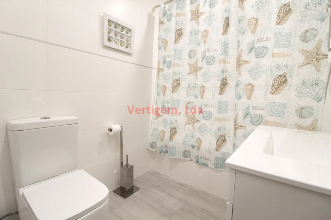 Apartamento T1 para Venda em Portimão Foto 17