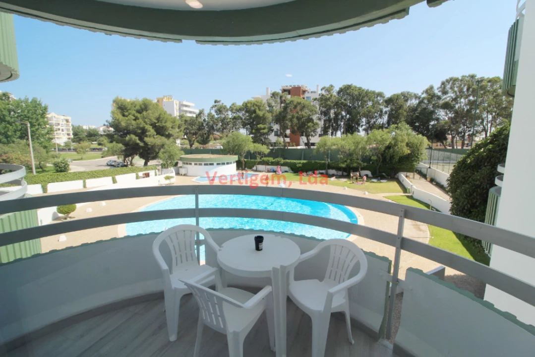 Apartamento T1 para Venda em Portimão Foto 14