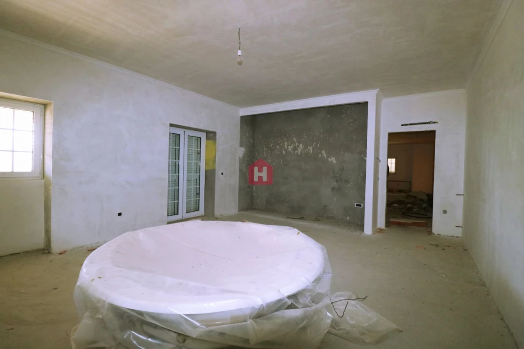 Moradia T4 para Venda em Parada e Faílde Foto 35