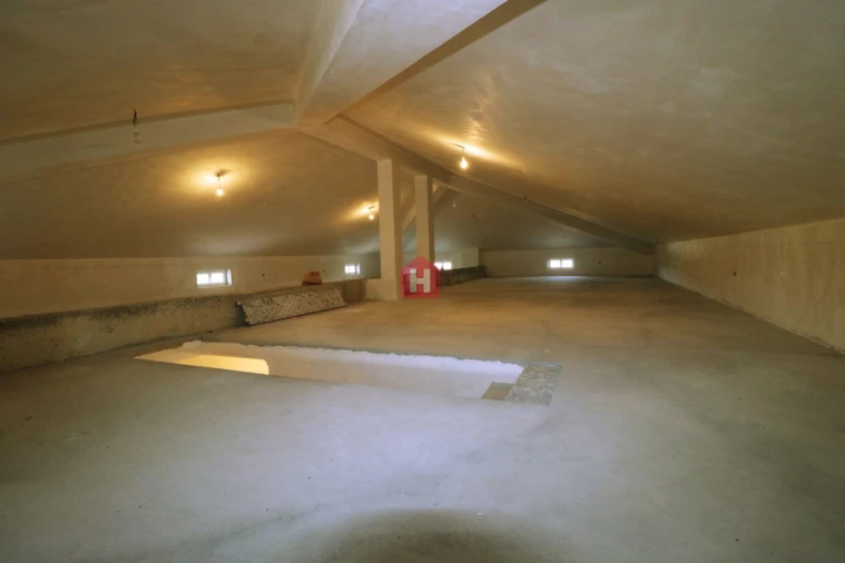 Moradia T4 para Venda em Parada e Faílde Foto 41