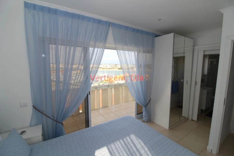 Apartamento T3 para Venda em Portimão Foto 21