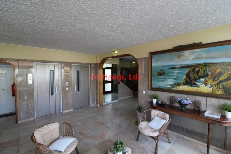 Apartamento T3 para Venda em Portimão Foto 41