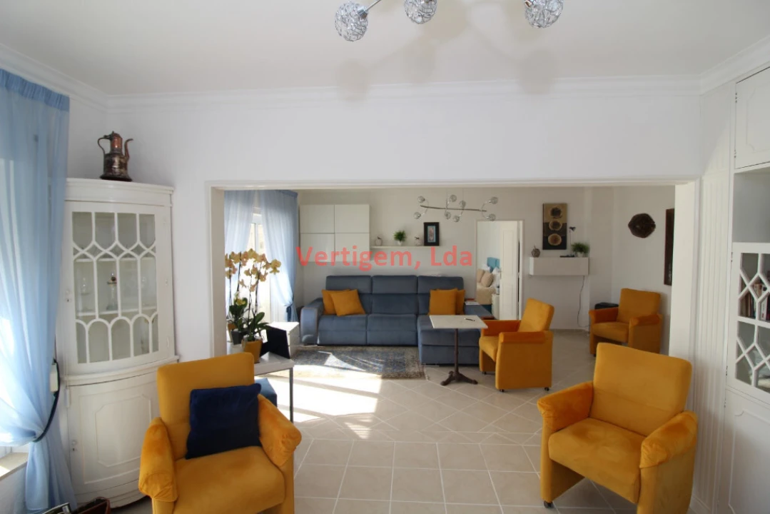 Apartamento T3 para Venda em Portimão Foto 32