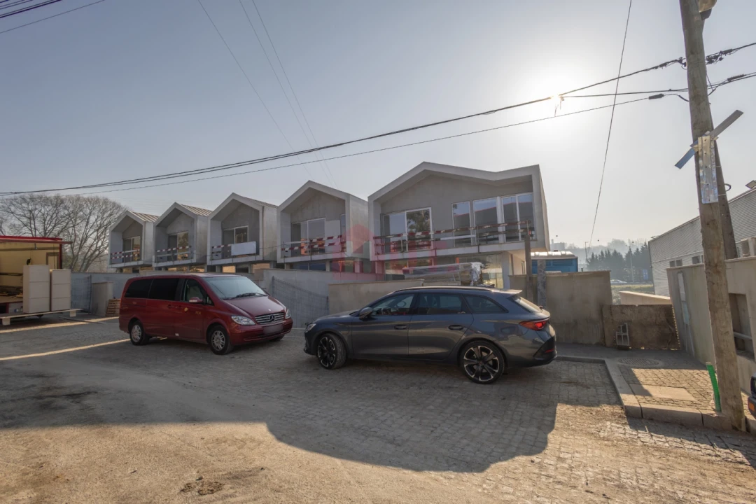 Moradia T3 para Venda em Guilhufe e Urrô Foto 55