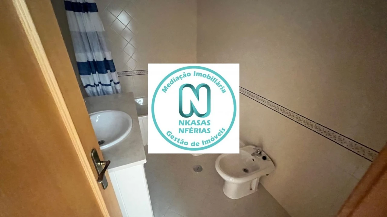 Moradia T3 para Venda em Ferragudo Foto 7