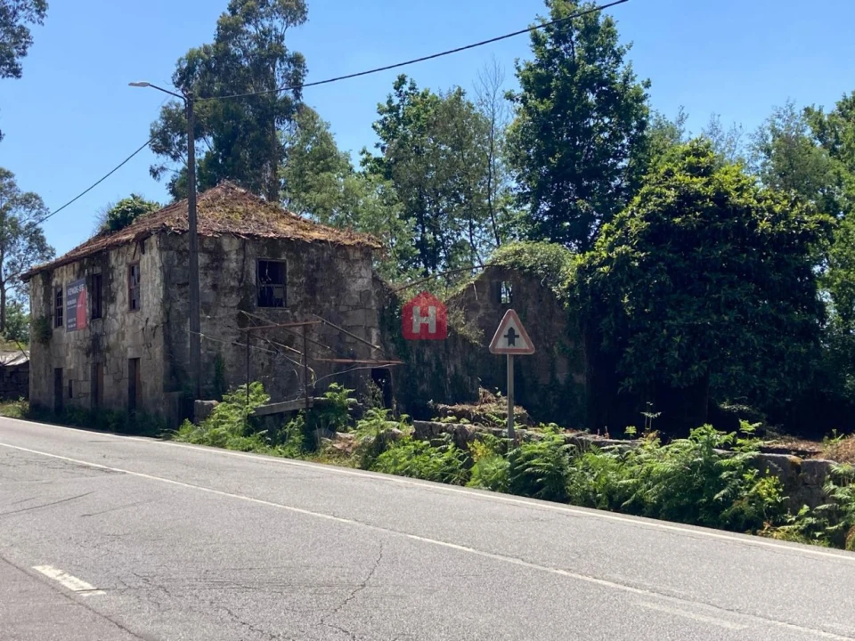 Moradia T2 para Venda em Lodares Foto 2