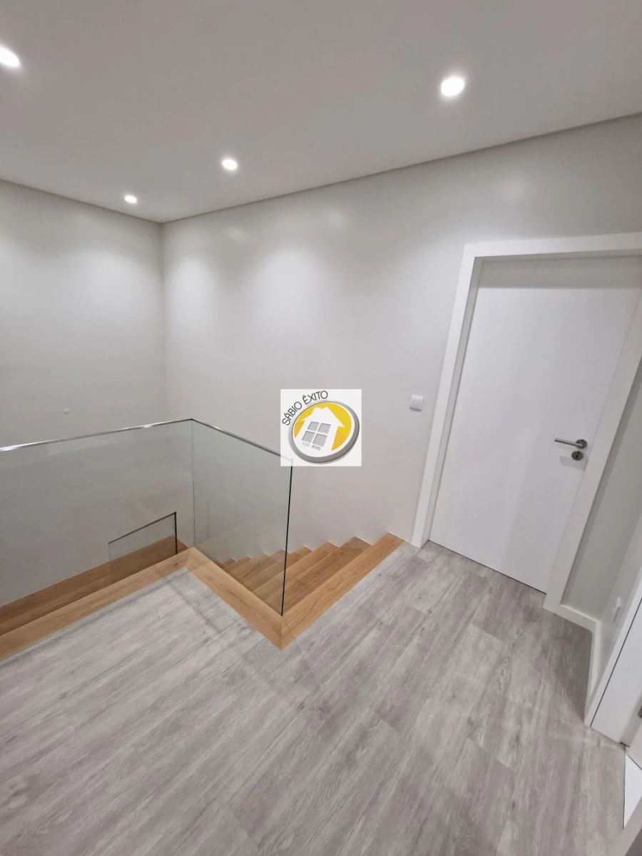 Moradia T4 para Venda em Anta e Guetim Foto 34