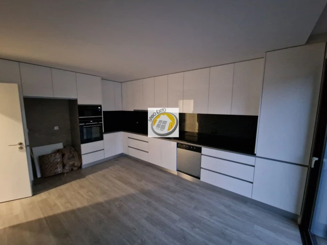 Moradia T4 para Venda em Anta e Guetim Foto 9