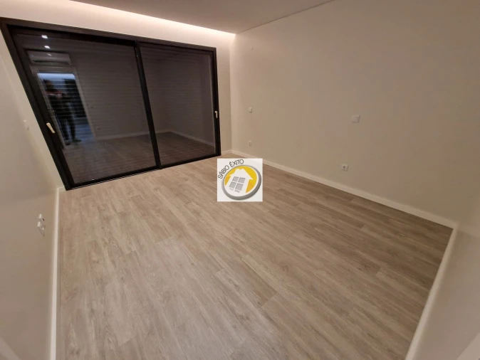 Moradia T4 para Venda em Anta e Guetim Foto 28