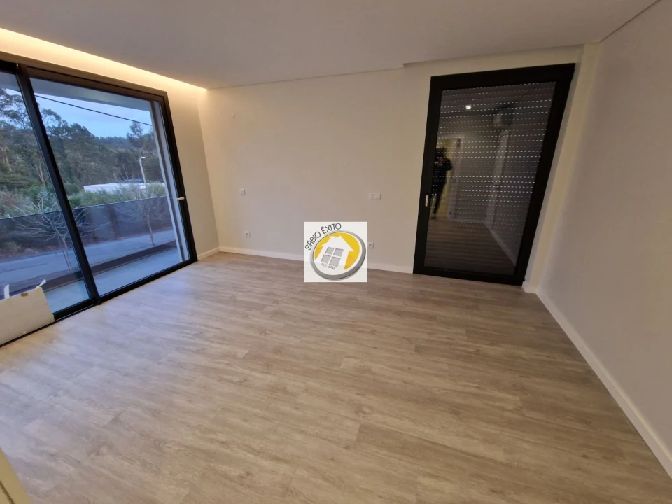 Moradia T4 para Venda em Anta e Guetim Foto 17