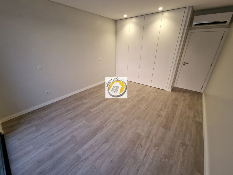 Moradia T4 para Venda em Anta e Guetim Foto 36