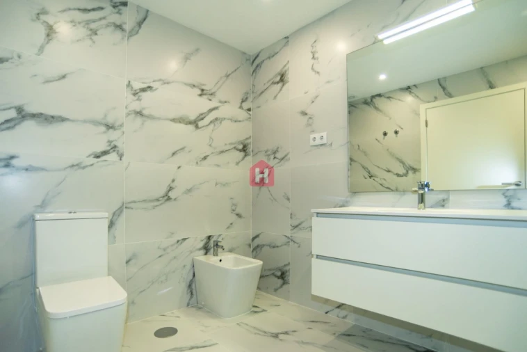 Apartamento T3 para Venda em Pombeiro de Ribavizela Foto 14