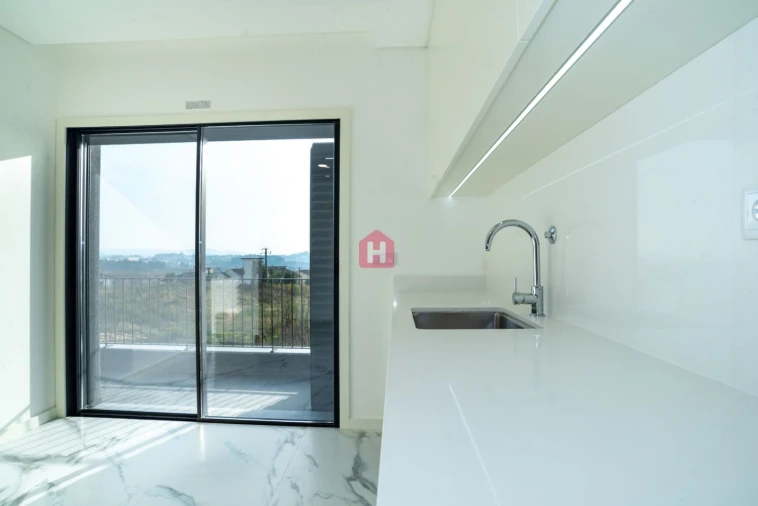 Apartamento T3 para Venda em Pombeiro de Ribavizela Foto 9