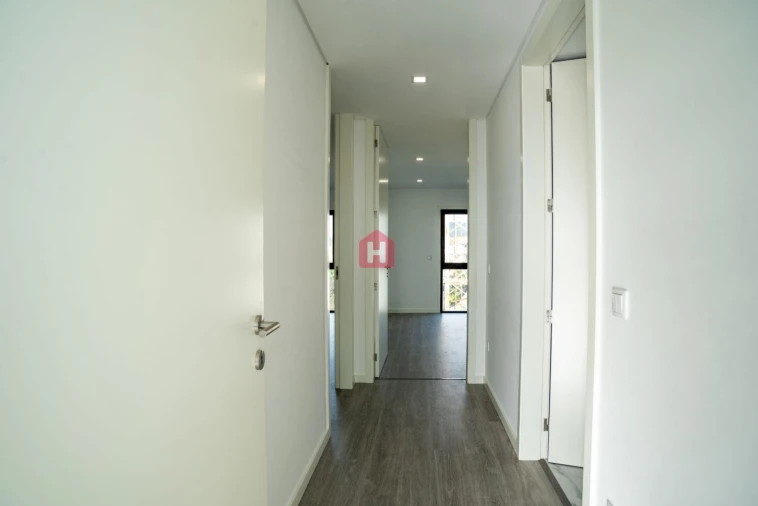 Apartamento T3 para Venda em Pombeiro de Ribavizela Foto 22