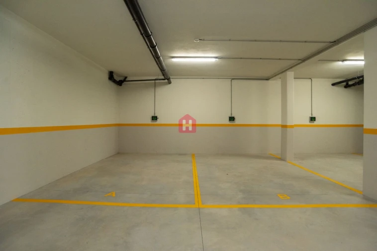 Apartamento T3 para Venda em Pombeiro de Ribavizela Foto 15