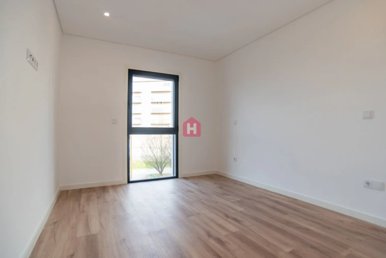 Apartamento T3 para Venda em Pombeiro de Ribavizela Foto 20