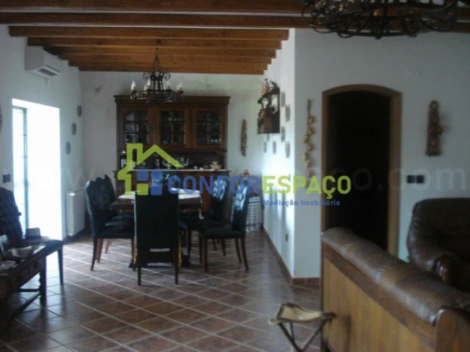 Moradia T4 para Venda em Vila Velha de Rodão Foto 7